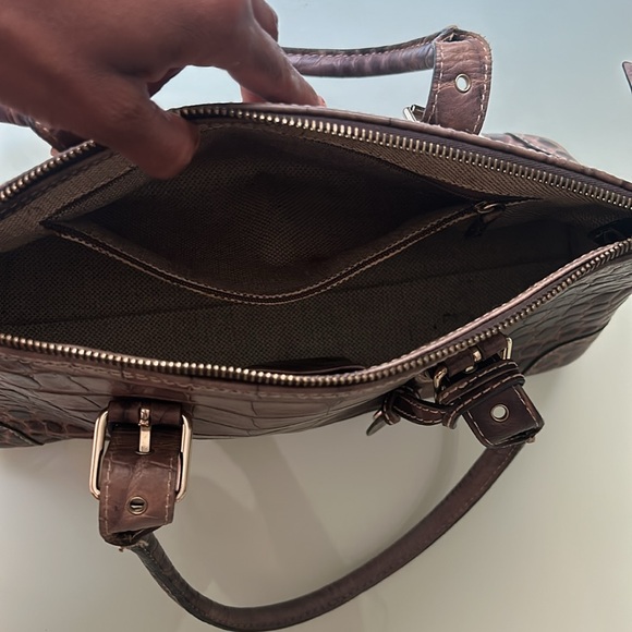 Dooney & Bourke Handbag Nile Collection - Picture 8 of 9